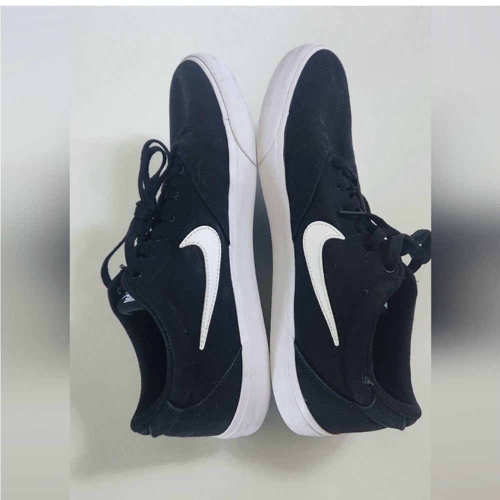 Nike SB Sneakers - Picture 3 of 4